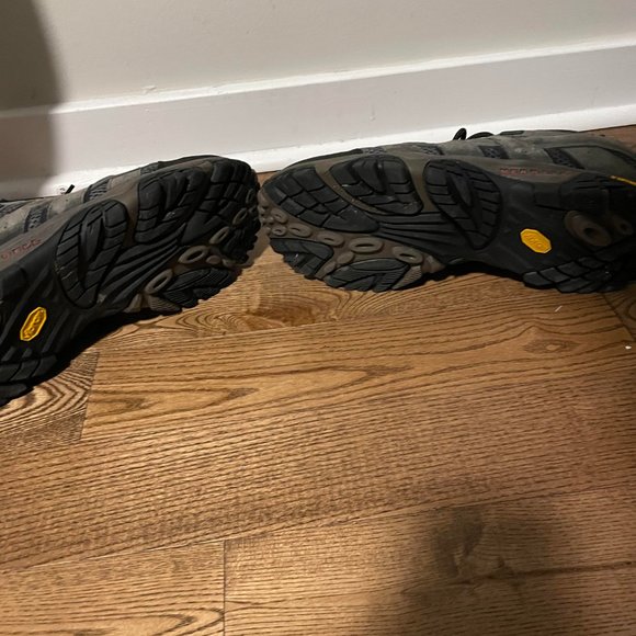 Merrell Vibram Hiking Shoes - Picture 2 of 3